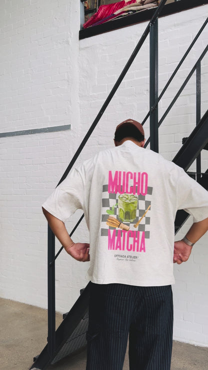 MUCHO MATCHA TEE IN FLOWER GREY